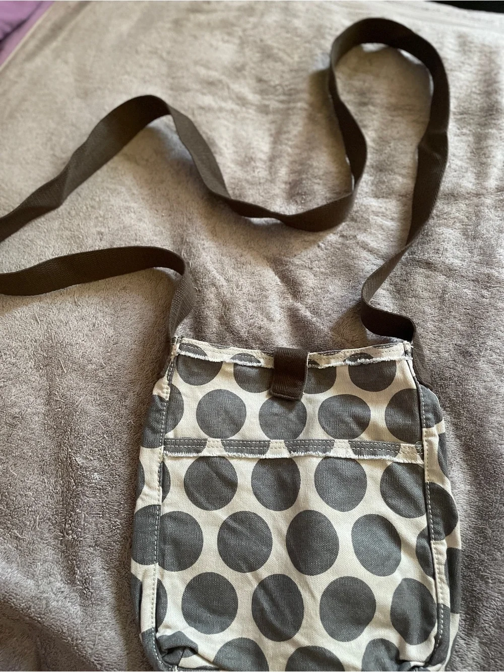 thirty-one Polka Dot Crossbody Bag in Gray and Cream